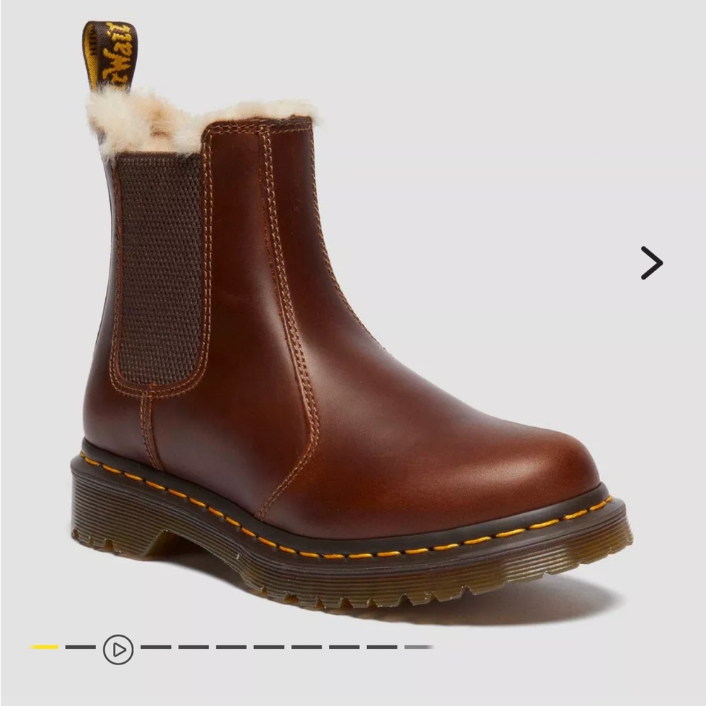DR MARTENS 2976 WOMEN'S FAUX FUR LINED CHELSEA BOOTS - BRAND NEW SIZE 7